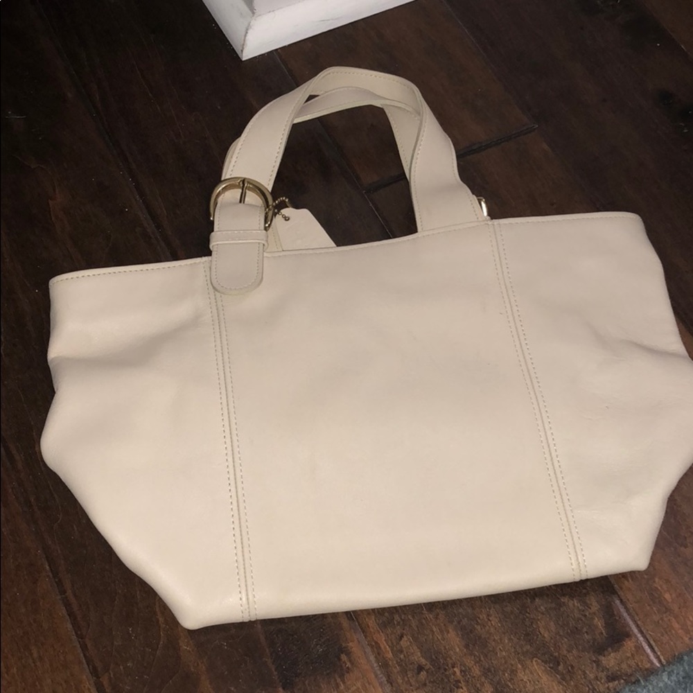 Coach Beige/Cream Leather Purse